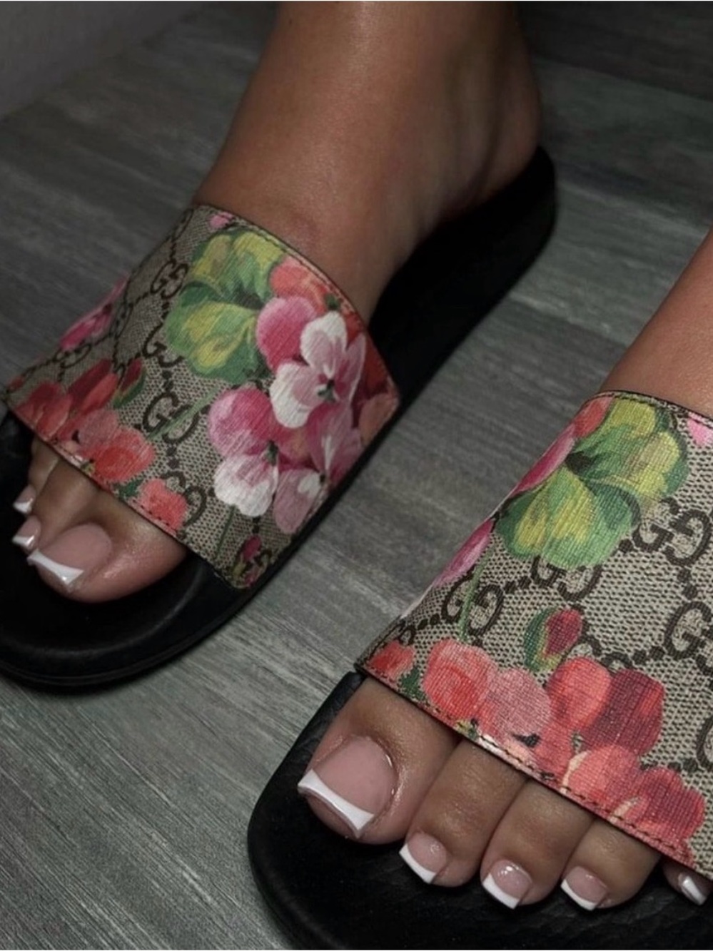Authentic Gucci Bloom Floral Logo Slide Sandals - Sz 37